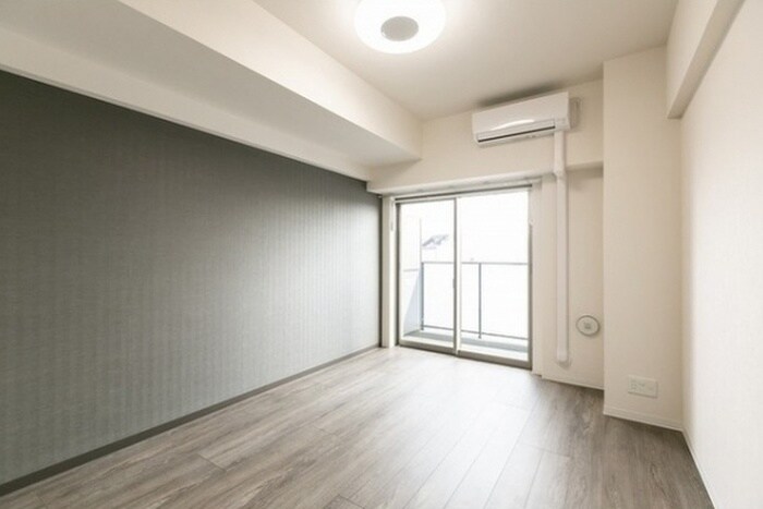 物件内観写真13　(室内からの展望)