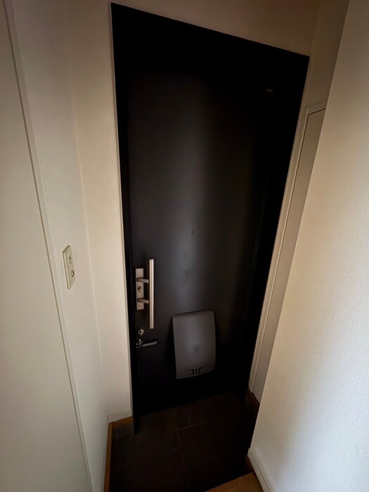 物件内観写真17　(玄関)