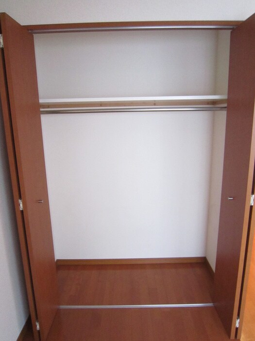 物件内観写真10　(収納)