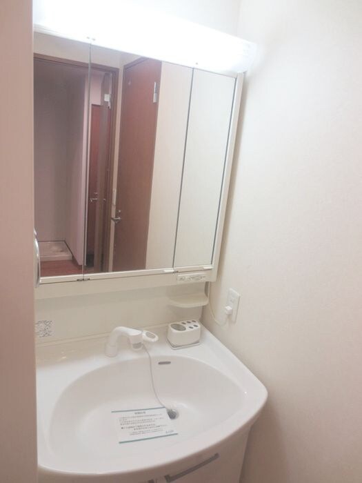 物件内観写真12　(洗面)