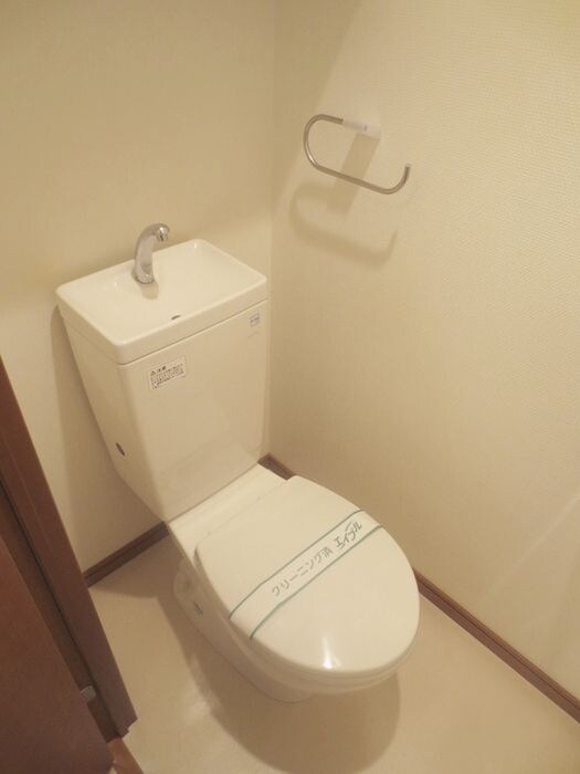 物件内観写真13　(トイレ)