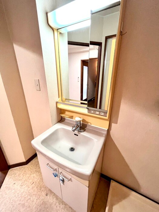 物件内観写真13　(洗面)