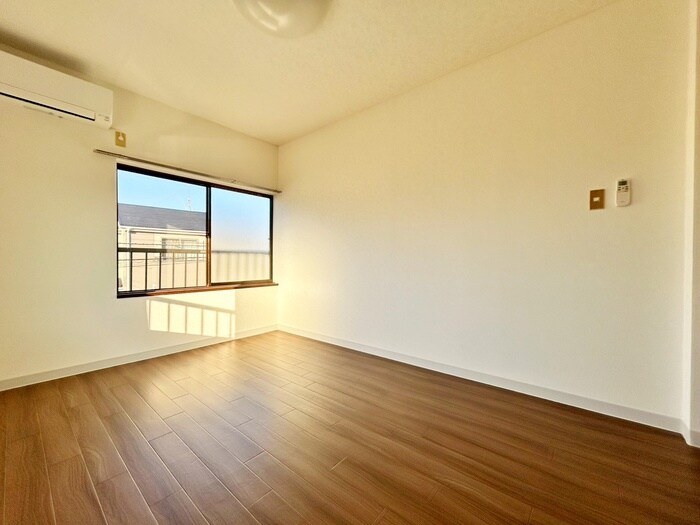 物件内観写真7　(居室)