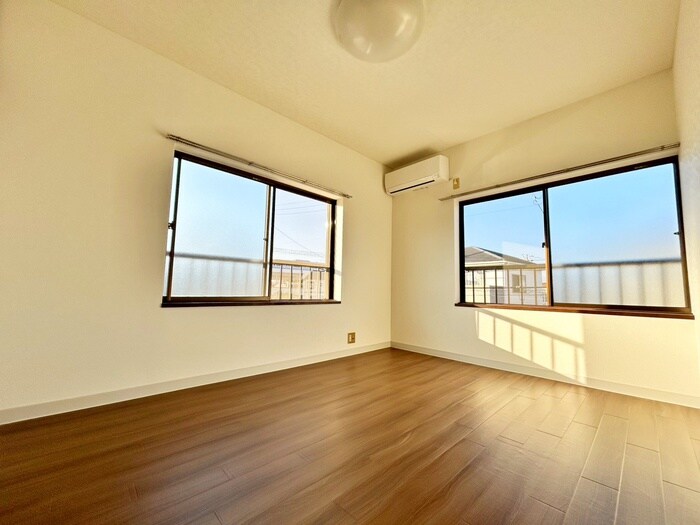 物件内観写真8　(居室)