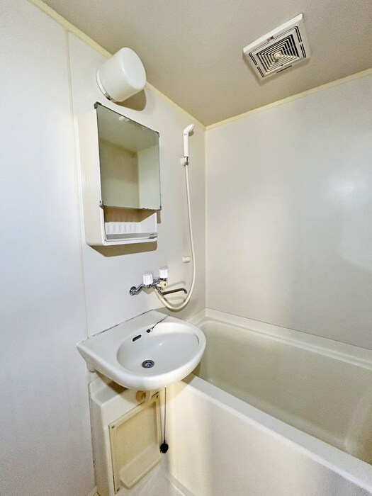 物件内観写真13　(バス／シャワールーム等)