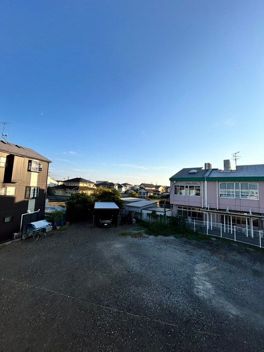 物件内観写真21　(室内からの展望)