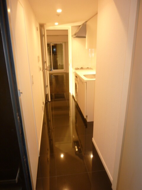 物件内観写真9　(廊下)