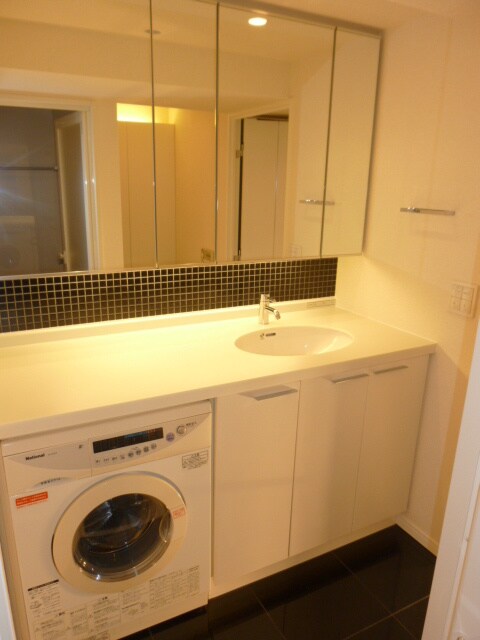 物件内観写真10　(洗面)