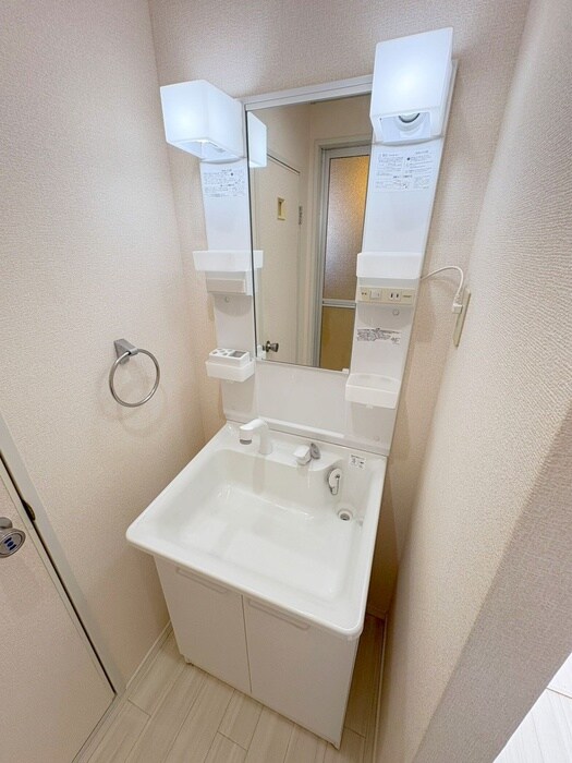 物件内観写真13　(洗面)