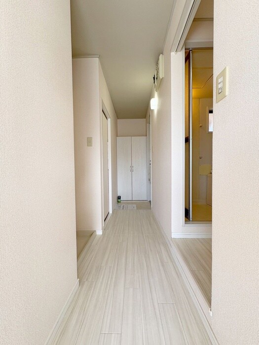 物件内観写真19　(廊下)