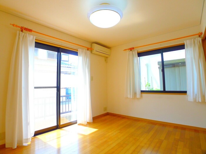 物件内観写真7　(居室)