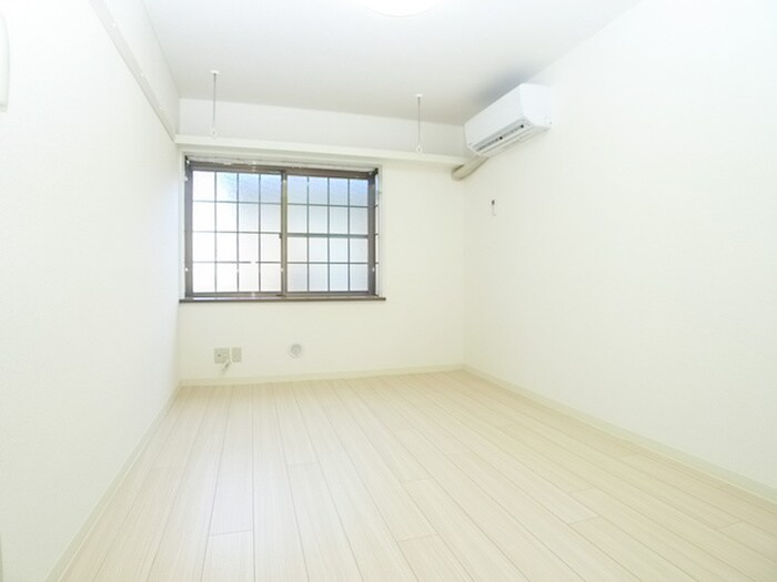 物件内観写真13　(居室)