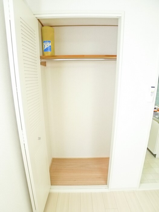 物件内観写真16　(収納)