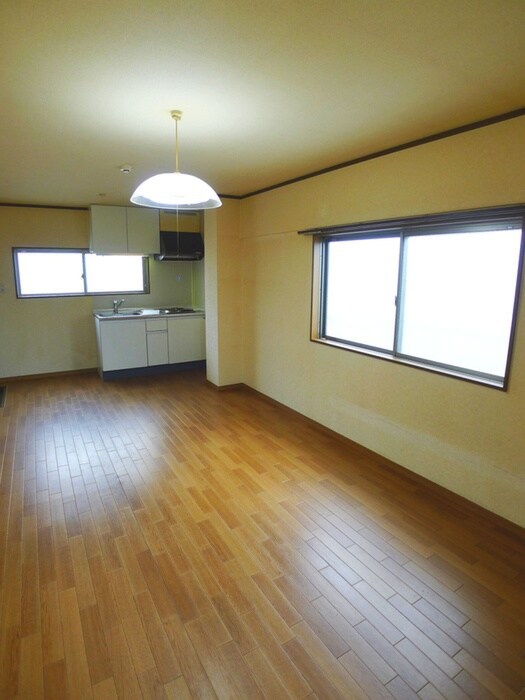 物件内観写真8　(内観写真)