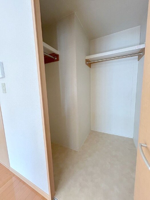 物件内観写真9　(収納)