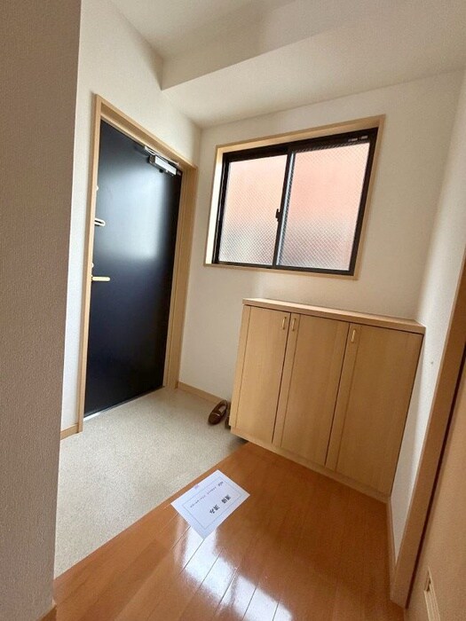 物件内観写真16　(廊下)