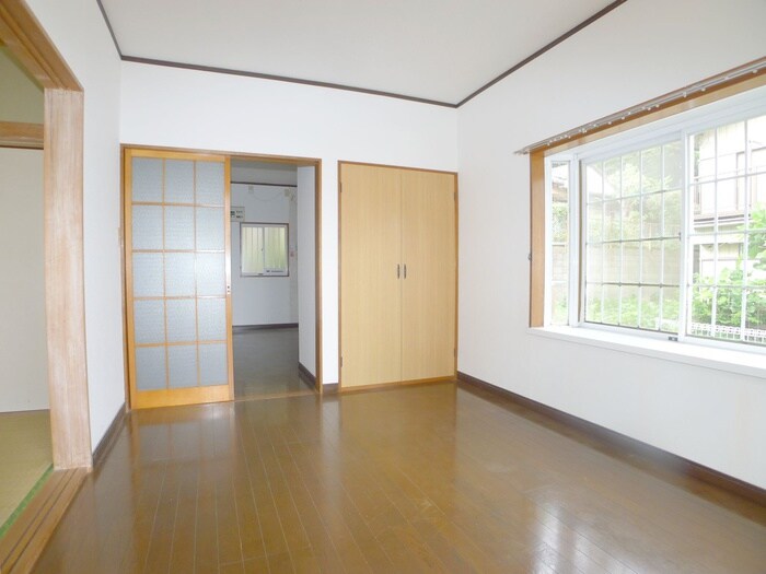 物件内観写真8　(居室)