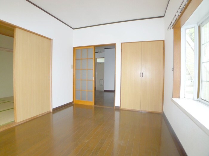 物件内観写真9　(居室)