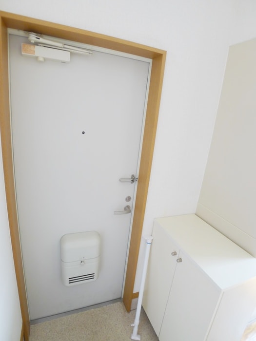 物件内観写真18　(玄関)