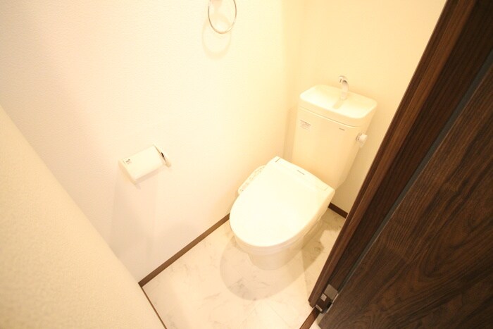 物件内観写真11　(トイレ)
