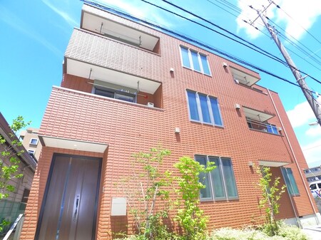 Ｅａｓｔ　ＣｏｕｒｔⅢ外観写真