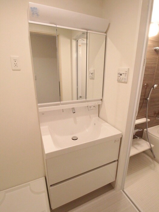 物件内観写真12　(洗面)