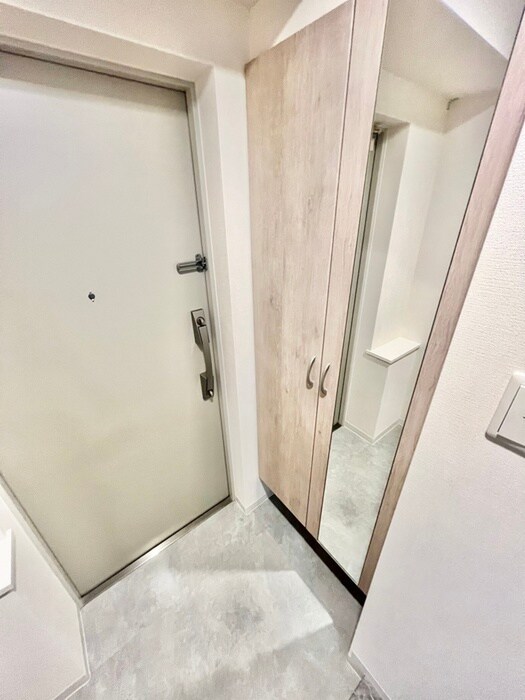 物件内観写真18　(玄関)