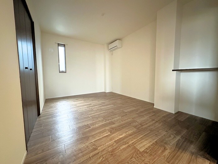 物件内観写真9　(居室)