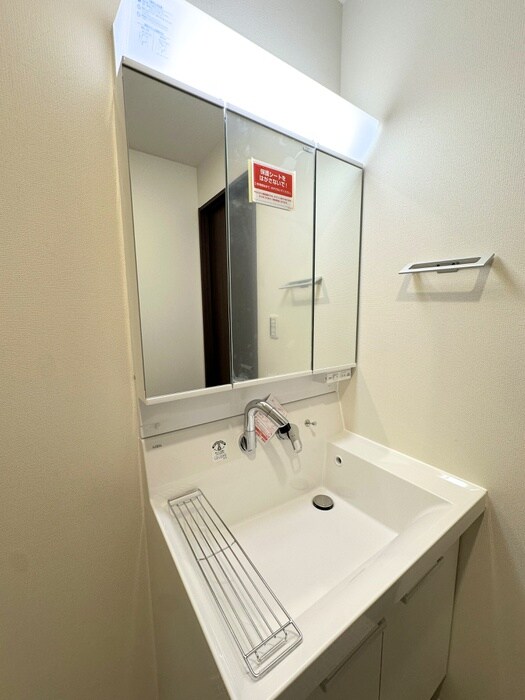 物件内観写真13　(洗面)