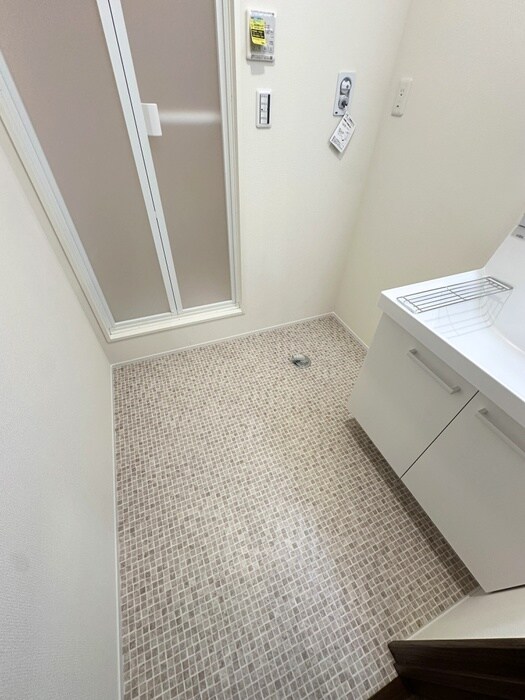 物件内観写真14　(洗濯機置場)