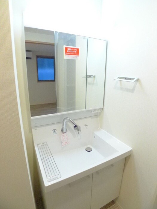 物件内観写真12　(洗面)