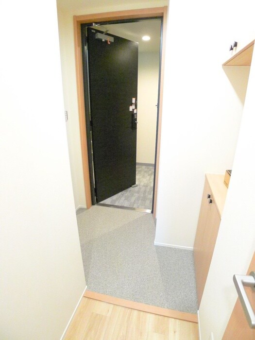 物件内観写真15　(玄関)