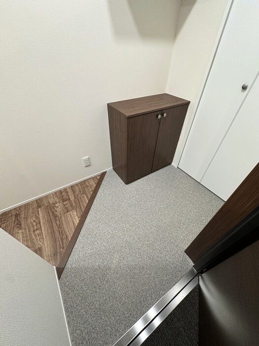 物件内観写真19　(玄関)