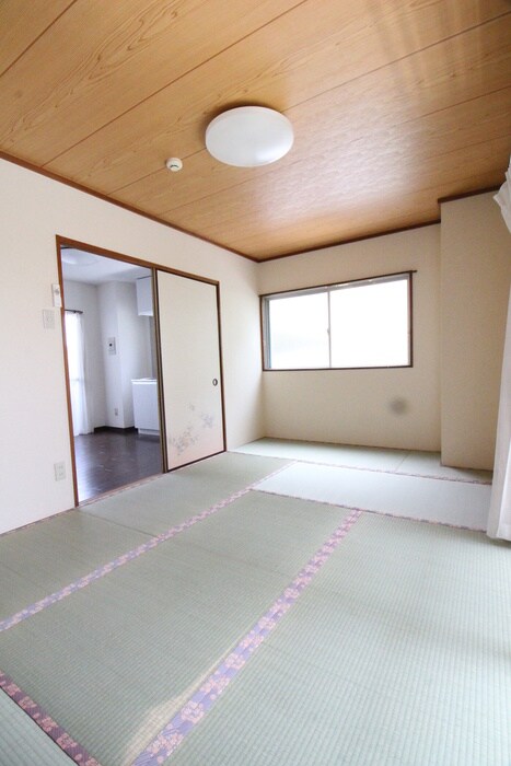 物件内観写真9　(居室)