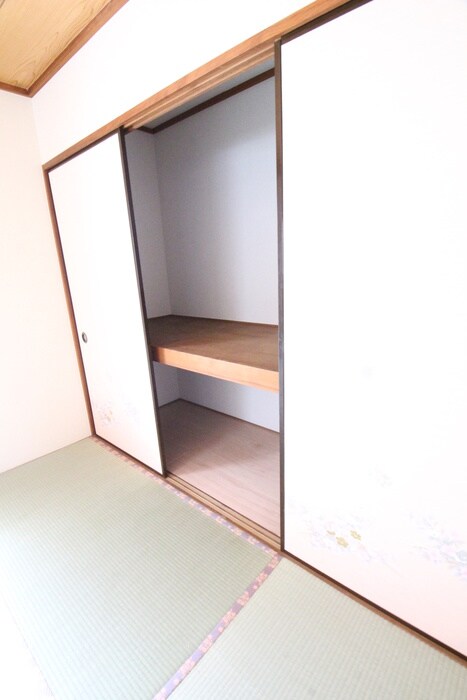 物件内観写真11　(収納)