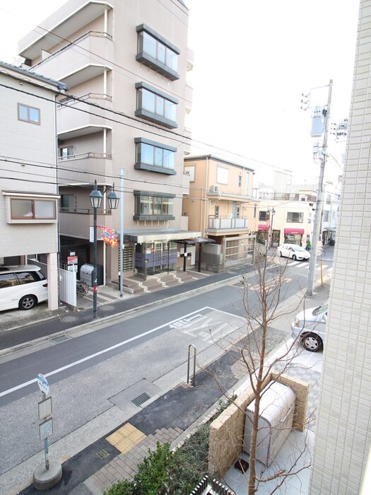 物件内観写真22　(室内からの展望)