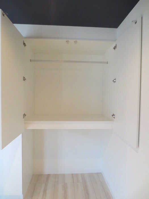 物件内観写真10　(収納)