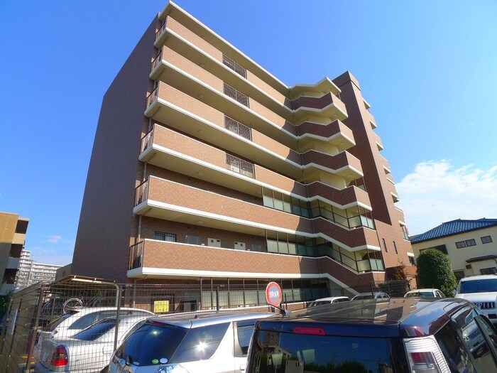 物件外観写真2　(駐車場)