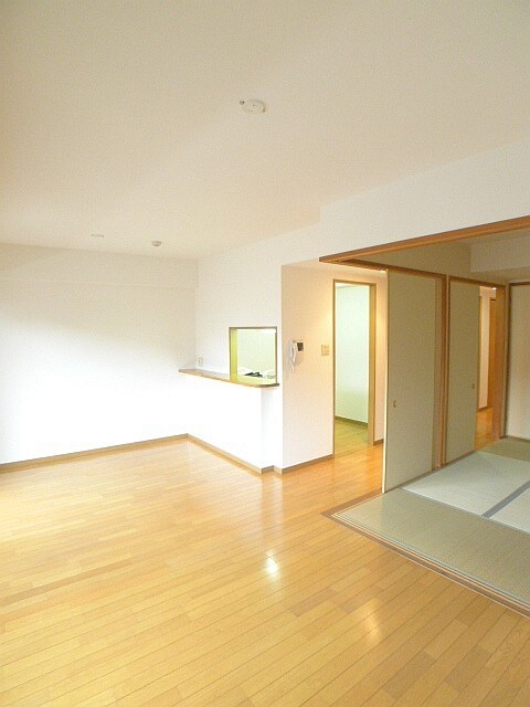 物件内観写真6　(居室)