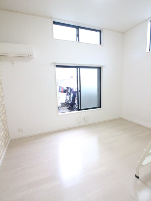 物件内観写真14　(居室)