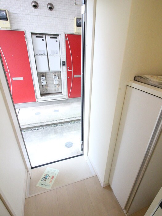 物件内観写真21　(玄関)