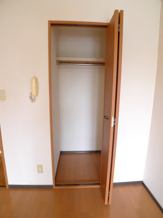 物件内観写真12　(収納)