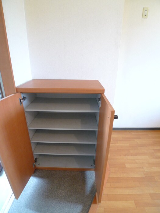 物件内観写真13　(玄関)