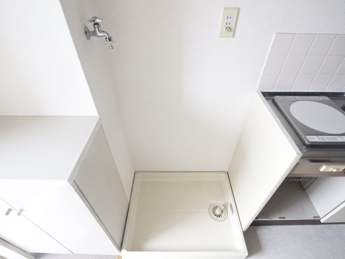 物件内観写真14　(洗濯機置場)