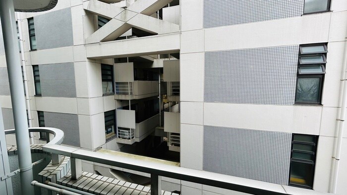 物件内観写真18　(室内からの展望)