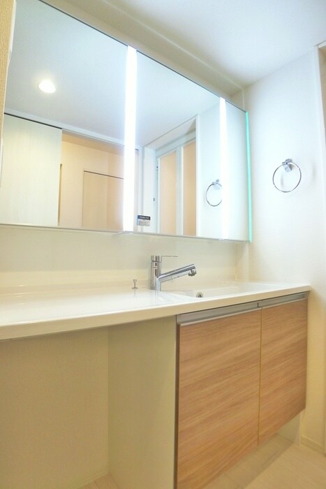 物件内観写真15　(洗面)