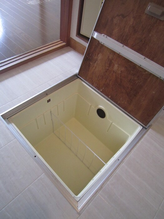 物件内観写真12　(収納)