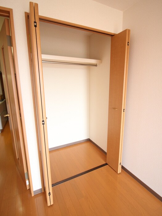 物件内観写真12　(収納)