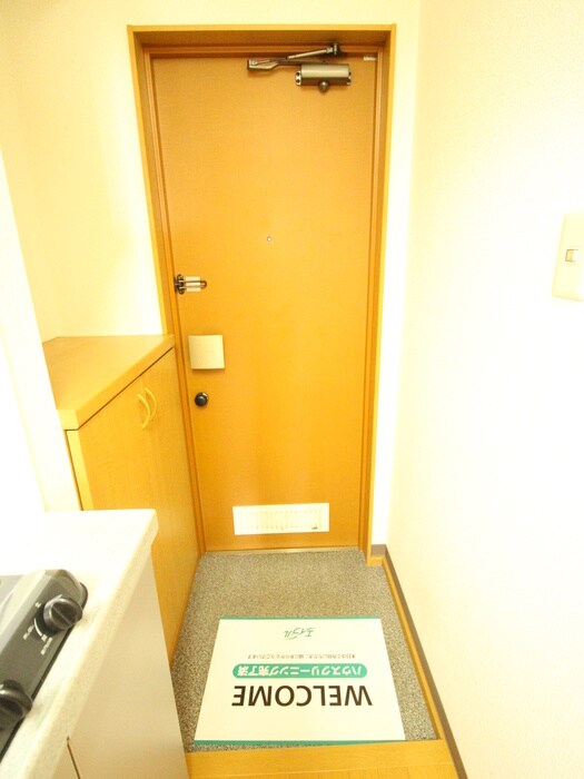 物件内観写真18　(玄関)