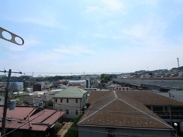 物件内観写真22　(室内からの展望)